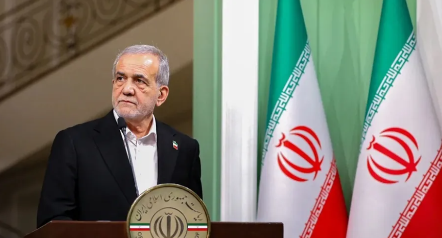 الرئيس الإيراني: نقل العاصمة ضرورة حتمية