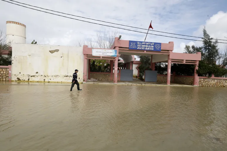 المغرب ..  تعويضات مالية وخطة لإغاثة المتضررين من فيضانات الشمال