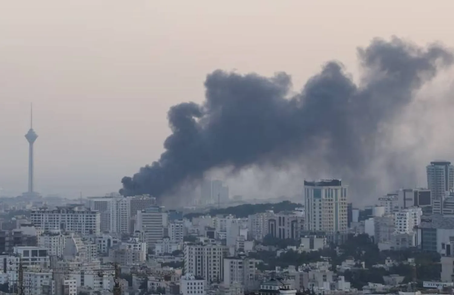 الهند تطلب من رعاياها مغادرة إيران