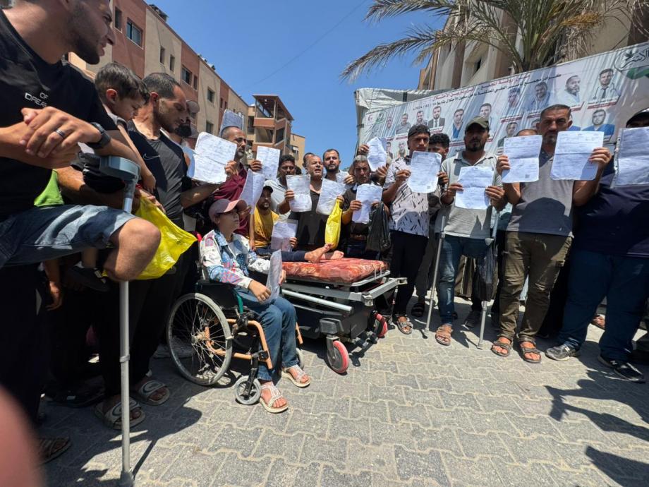 جرحى ومرضى غزة يناشدون العالم فتح المعابر قبل فوات الأوان 