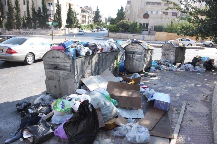 شكاوى مواطنين تكشف فوضى النظافة في الشوارع