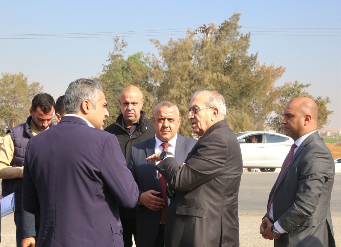 أبو السمن يتفقد الواقع المروري لطريق الرمثا-جابر 