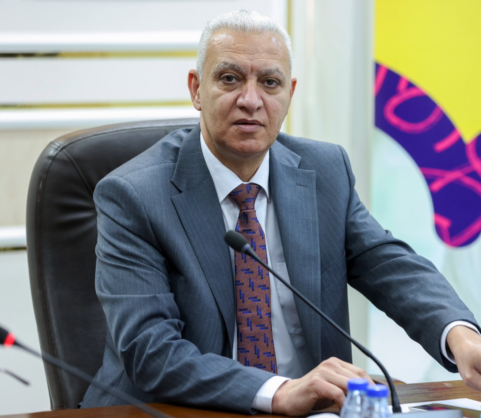 العموش: الرسوم الجامعية ترهق الأسر الأردنية ومطلوب ضبط أسعار الساعات المعتمدة