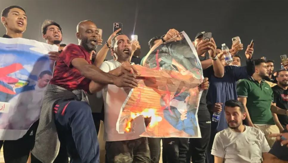 ليبيا : محتجون يغلقون شوارع رئيسية في تظاهرات ضد رئيس حكومة الوحدة الوطنية