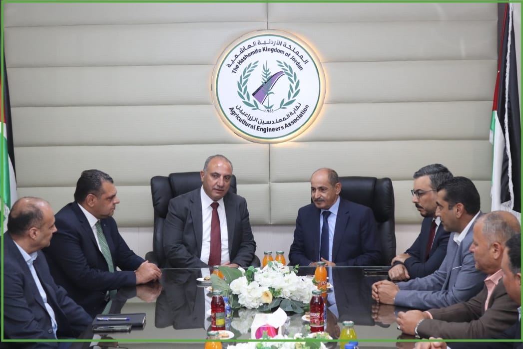 أمين عمان يزور مجلس نقابة المهندسين الزراعيين مهنئاً بفوزه  