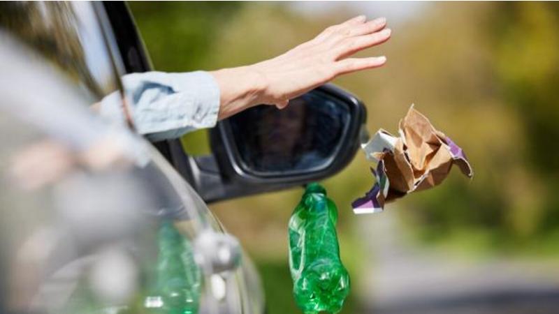 هل تكفي الرقابة بالكاميرات لضبط رمي النفايات أم أن المشكلة أبعد من المخالفة؟