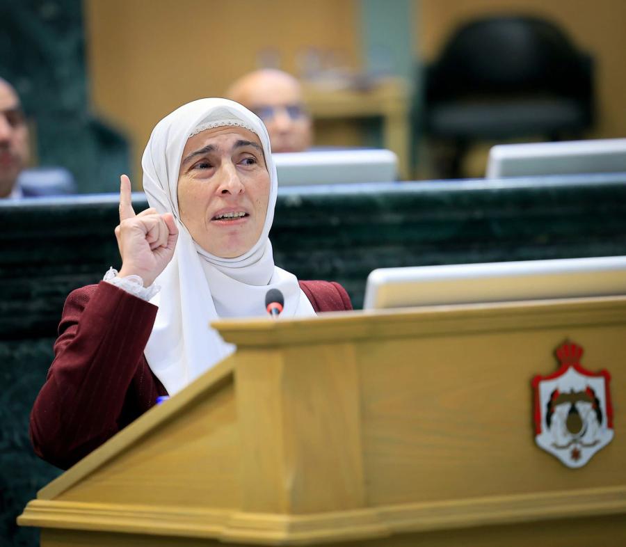 ​طهبوب: رد رئيس الوزراء محاولة مقدرة لرتق الخرق لكن أزمة العمل اللائق لا تزال قائمة