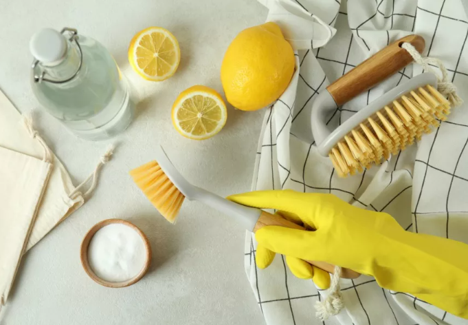 احذري تنظيف هذه الأشياء والأسطح المنزلية باستخدام الليمون