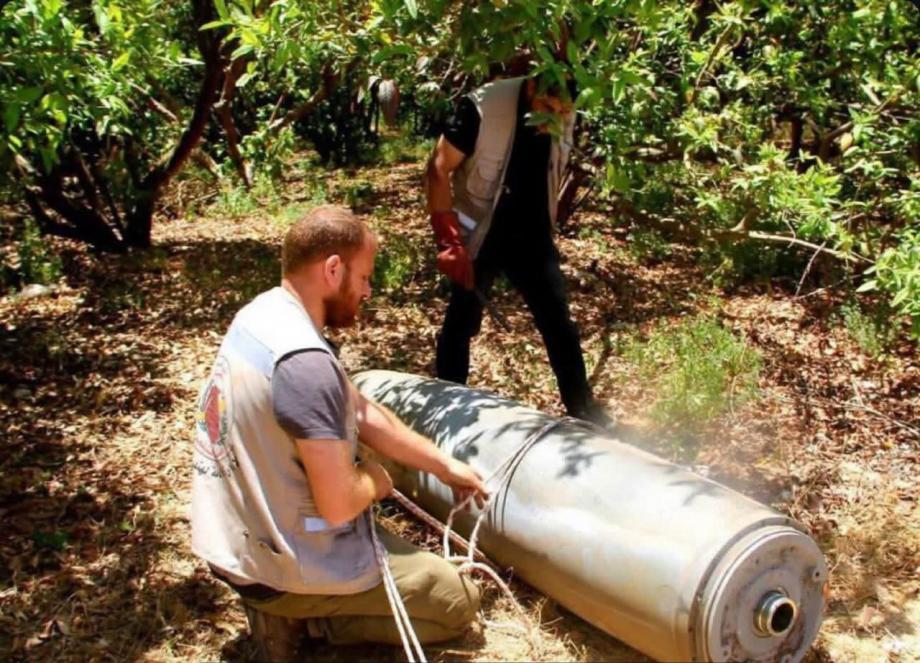 سباق مع العتمة… الجريح بلال المبحوح ينتظر “الفرصة الأخيرة” للإبصار