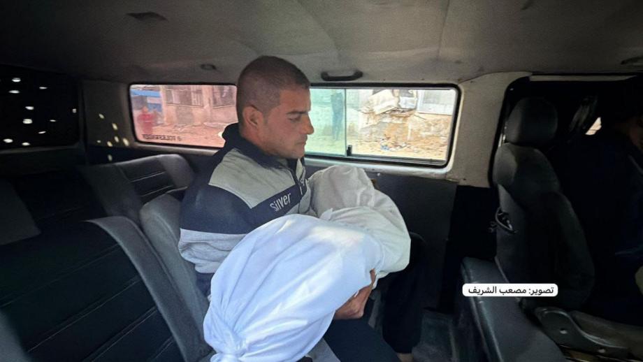 رصاصةٌ اخترقت رأسها ..  دانا "أكلتها وهي نائمة"