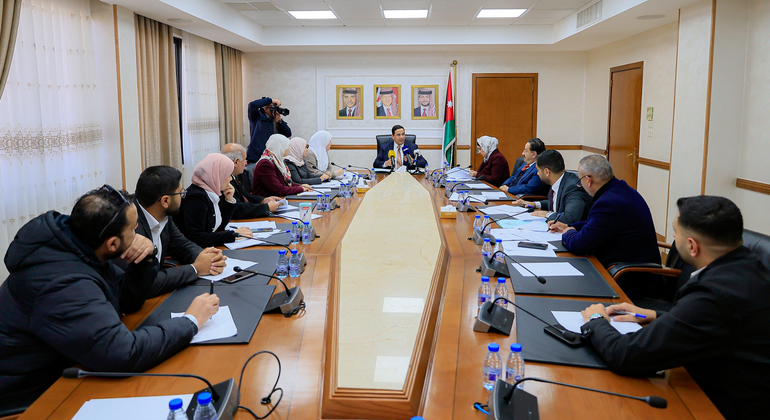 "الطاقة النيابية"اجتماع مرتقب لبحث ارتفاع فواتير الكهرباء  