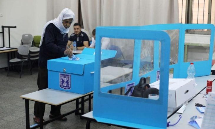 نتنياهو يأمر مساعديه بالاستعداد لاحتمال التوجه إلى انتخابات مبكرة