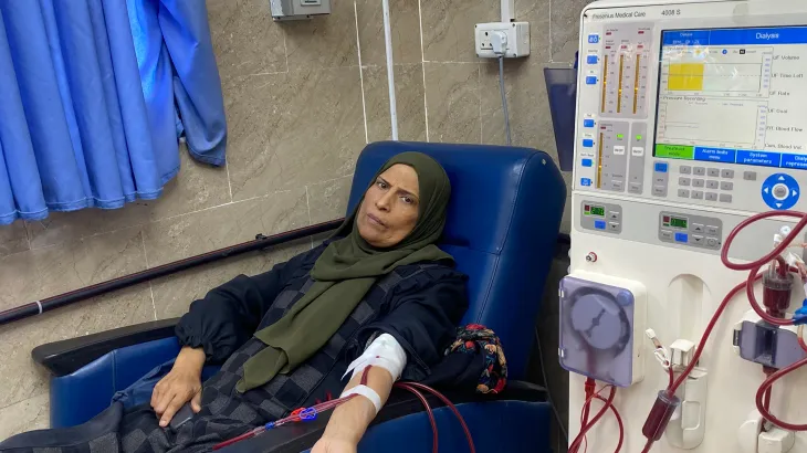 على حافة الأمل… مرضى غزة يعلقون حياتهم على فتح معبر رفح  