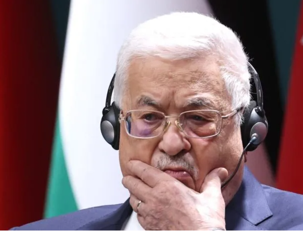 ماذا يملك عباس للرد على واشنطن بعد سحب التأشيره؟