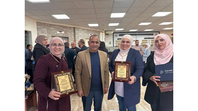 تكريم "تربية الزرقاء" لتميّزها في منصة «درسل» التعليمية