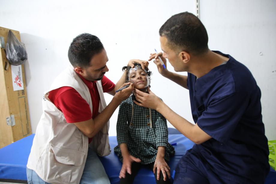 أقنعة تنقذ الوجوه في غزة ..  طب يعيد الأمل لأطفال شوهتهم الحرب 