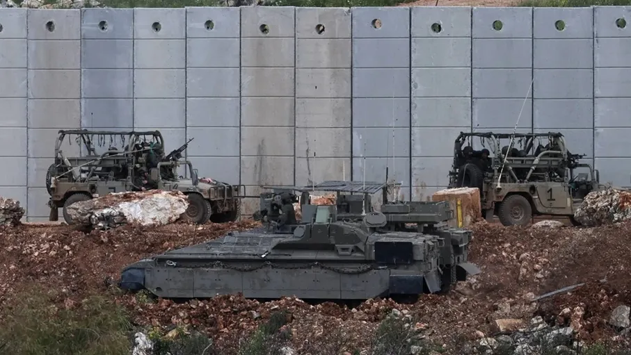 إسرائيل تلوح بضرب طاقة إيران وتفرض واقعا جديدا في لبنان 