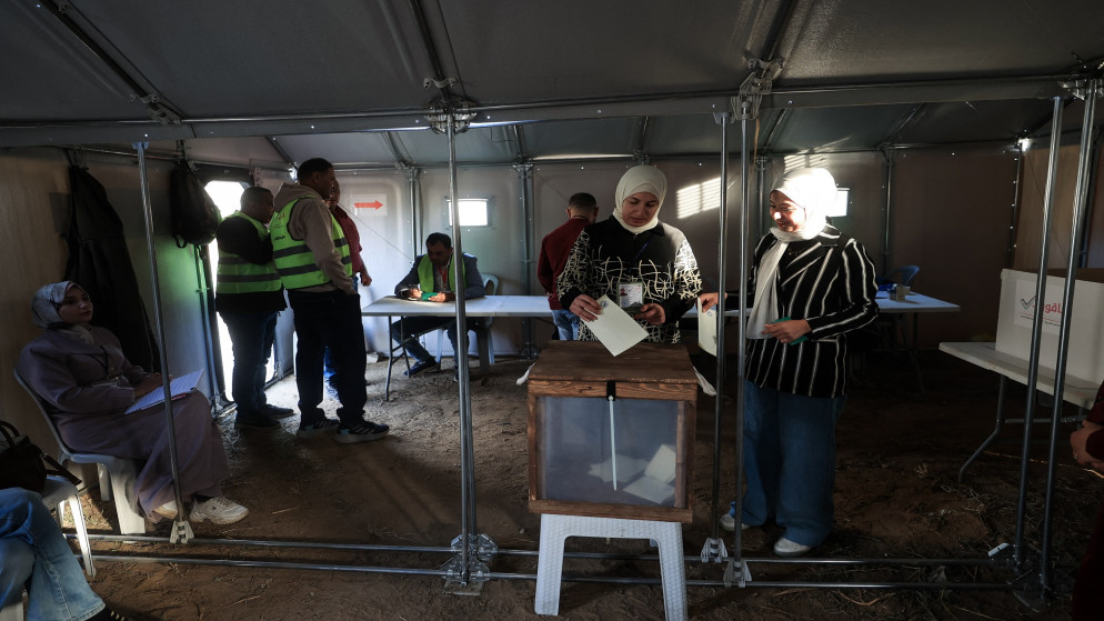 منع إدخال الحبر إلى غزة يدفع لاستخدام بدائل طبية