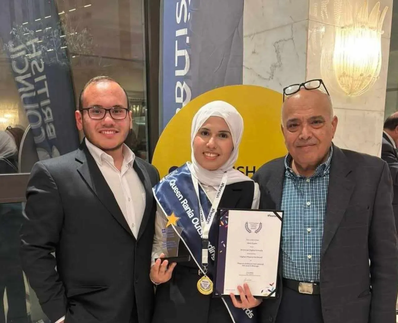 بكل فخرٍ واعتزاز تتقدم عشائر السطرية بأسمى آيات التهنئة والتبريك إلى ابنها