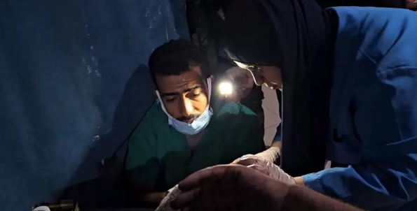 الهلال الأحمر: الاحتلال يضعف قدراتنا الإسعافية ويُواصل استهداف الطواقم الطبية بغزّة  