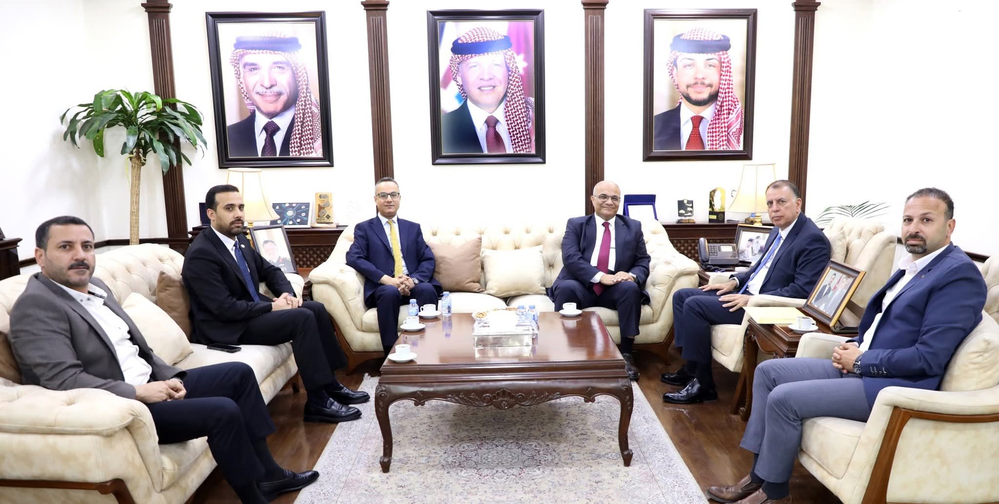 وزير الداخلية: التنسيق مع الحكام الإداريين على ضرورة التعامل مع الأعلامين المرخصين