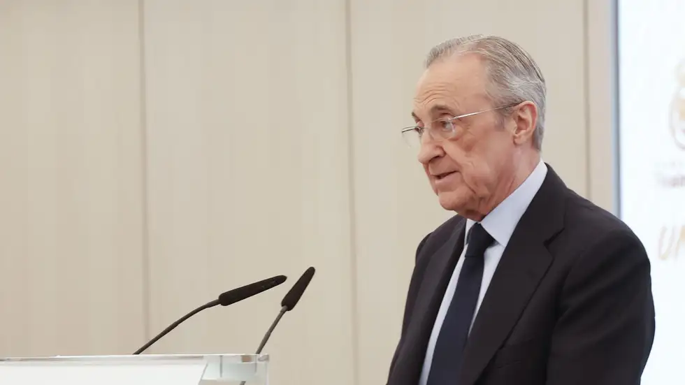 سقط في الملعب ميتًا ..  فاجعة كاستريّيون تُبكي كولومبيا وتُحزن ريال مدريد