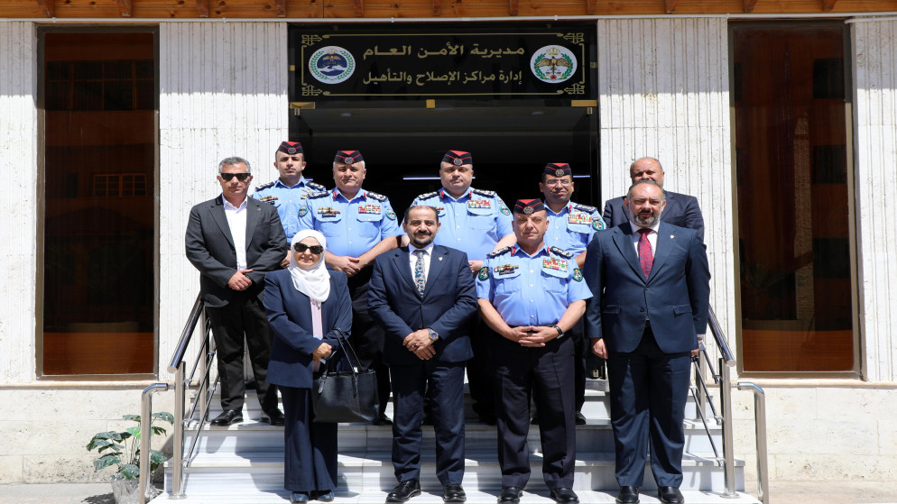 الأمن العام يطلق خدمة إلكترونية لتنظيم زيارات المحامين لموكليهم من نزلاء مراكز الإصلاح والتأهيل 