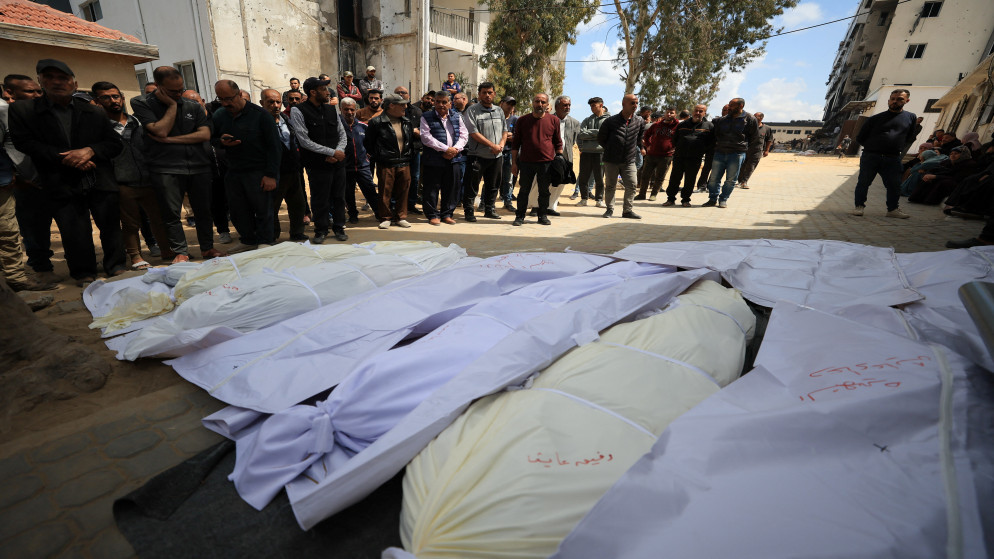 15 شهيدا بينهم أطفال إثر قصف الاحتلال مدرسة تؤوي نازحين في جباليا