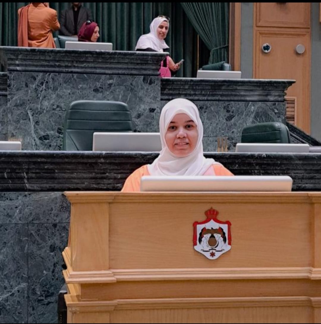 بني سلمان: هل نعلّم أبناءنا كيف يدرون المال أم نكتفي بتعليمهم كيف ينفقونه؟