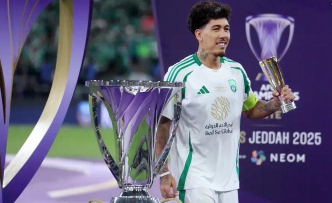 فيرمينو يحط رحاله في الدوري القطري 