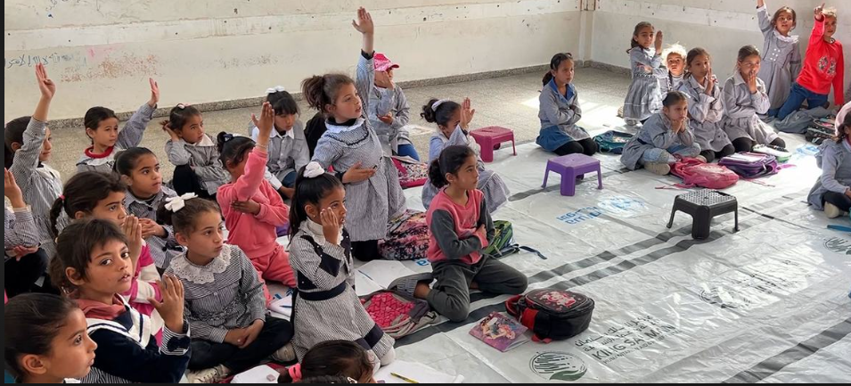 الأونروا: لدينا 8 آلاف معلم للتدريس بغزة 