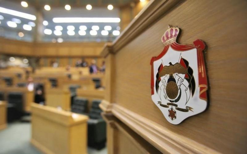 "مالية الأعيان" تبحث الوضع الاقتصادي مع الفريق الوزاري 