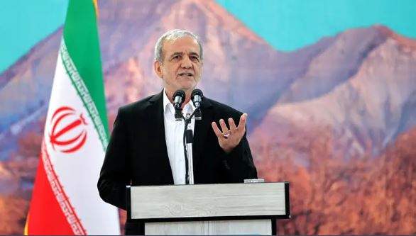 الرئيس الإيراني : نافذة الدبلوماسية مفتوحة