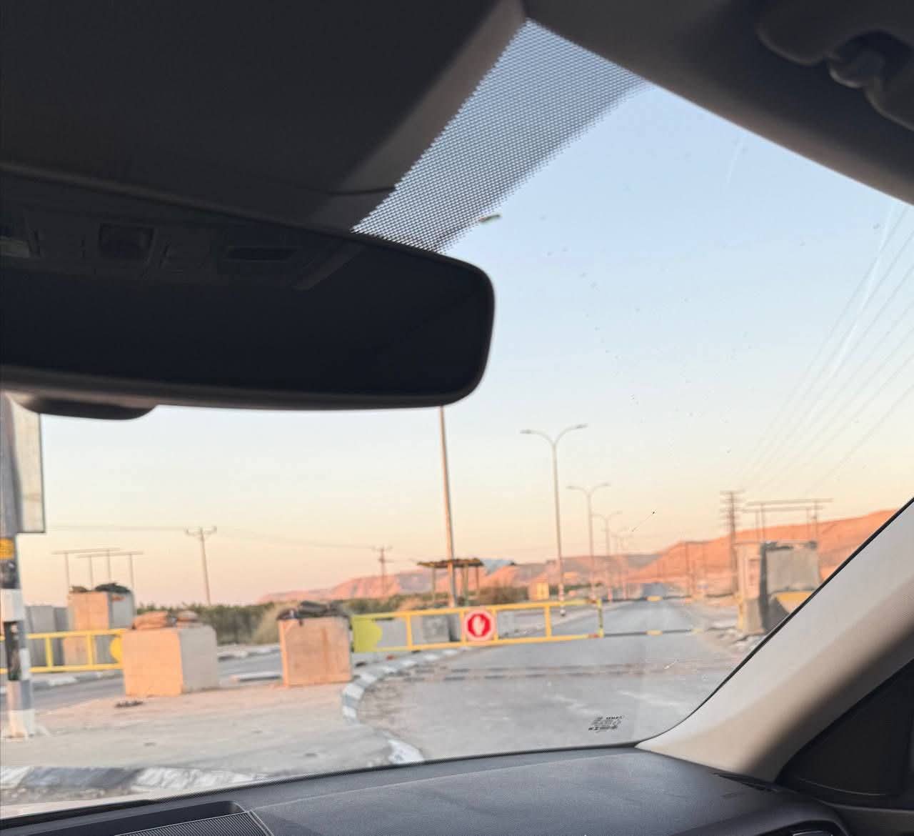 إغلاق جسر الملك حسين من الجانب الآخر