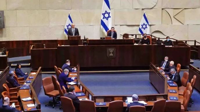 الكنيست يمدد قانونا لاحتجاز المعتقلين من غزة دون لائحة اتهام