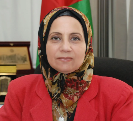 أستاذة أردنية تفوز بجائزة أفضل عالم عربي في التكنولوجيا الحيوية للميكروبات