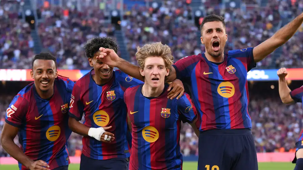 برشلونة يكرر إنجاز 2013 ..  ويطارد رقمًا قياسيًا جديدًا