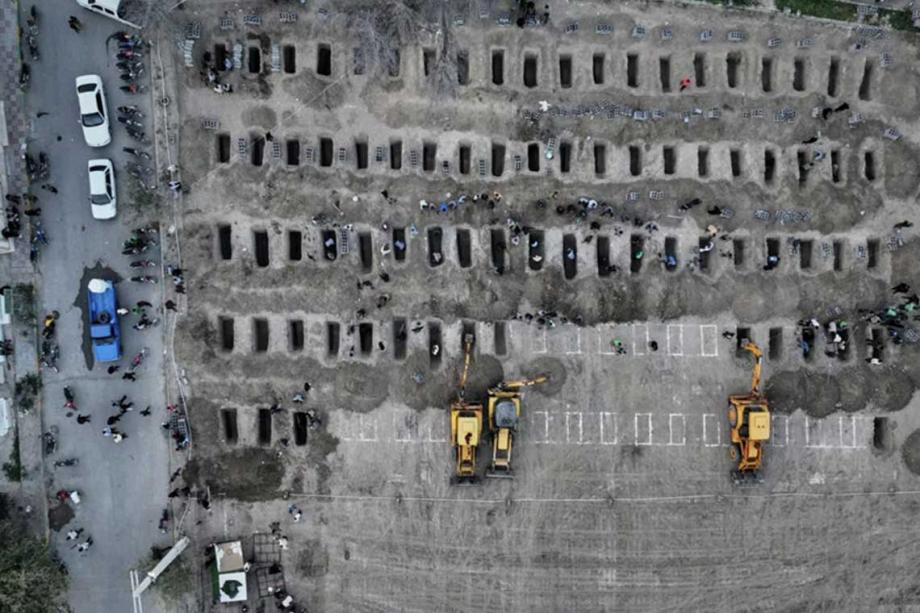 إيران: 1300 شهيد خلال أسبوع والحرس الثوري يستهدف الأراضي المحتلة 