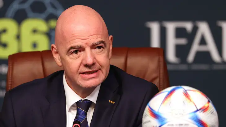 رسميا ..  فيفا يقر تعديلا مهما على قانون التحكيم