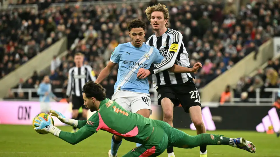 جدول مباريات اليوم الأربعاء 4 فبراير 2026  ..  القنوات الناقلة والمعلقين