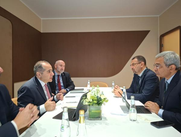 وزير الاستثمار يعقد سلسلة لقاءات مع شركات عالمية في الرياض