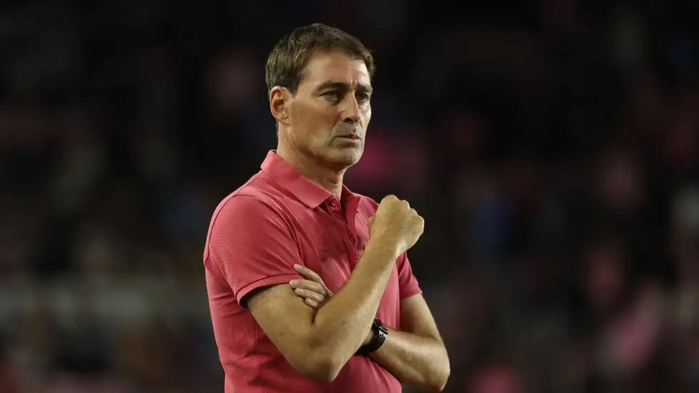 هل يعود فايلر؟ ..  الأهلي يحسم موقفه