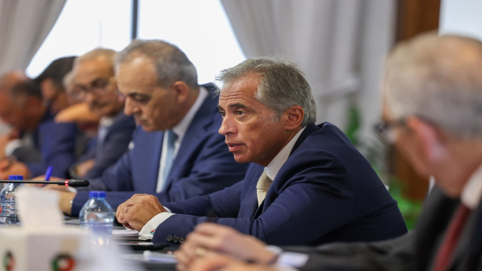 بلاغ موازنة 2026 يؤكد على عدم شراء خدمات المستخدمين إلا في الحالات المبررة وبموافقة رئيس الوزراء