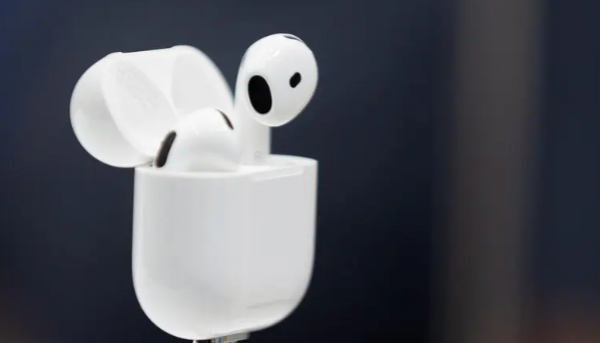 حيل بسيطة لإطالة عمر بطارية سماعات AirPods 