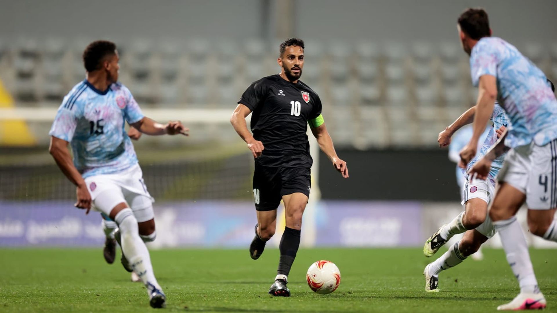 منتخب النشامى لكرة القدم يلتقي نظيره النيجيري في تركيا غدا 