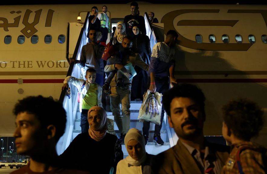 "الصحة العالمية" تنفذ عملية إجلاء طبي من غزة