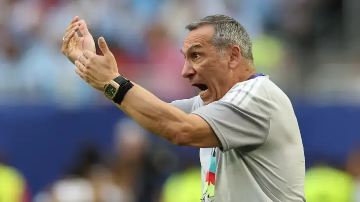 270 دقيقة بلا هدف ..  هل أنسى دونيس المنتخب السعودي طريق المرمى؟