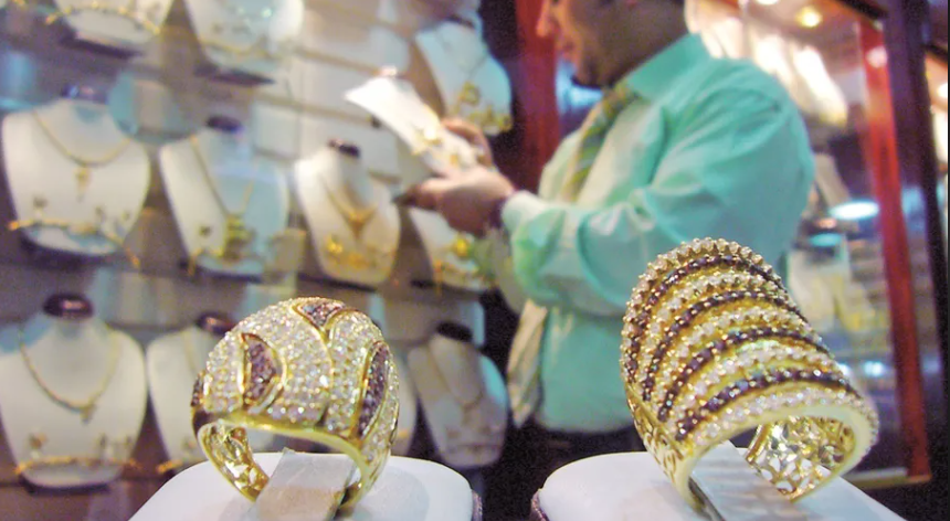انخفاض أسعار الذهب محليا  ..  وعيار 21 عند 82.70 دينارا