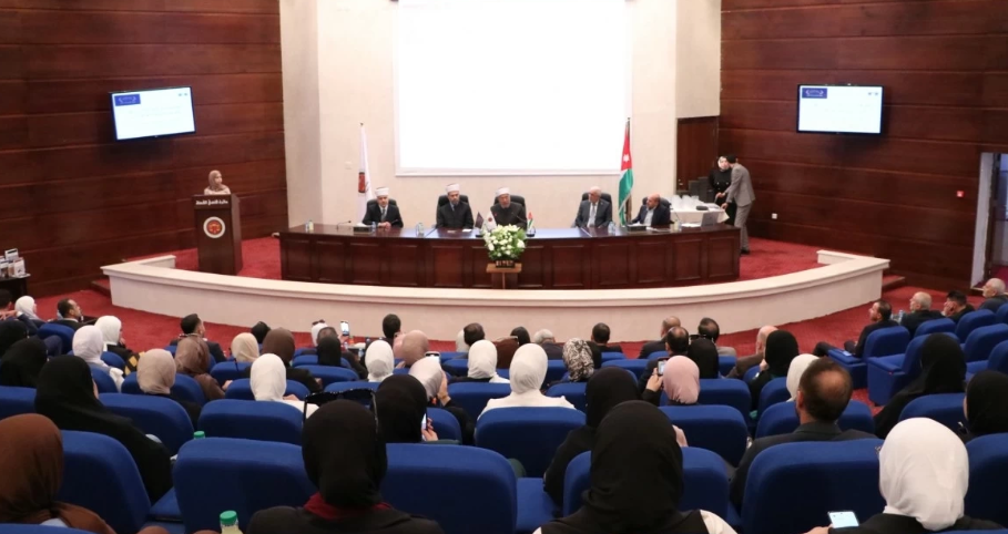 حفل تكريم للمحامين الشرعيين الجدد المشاركين في دورة التدريب المتخصصة