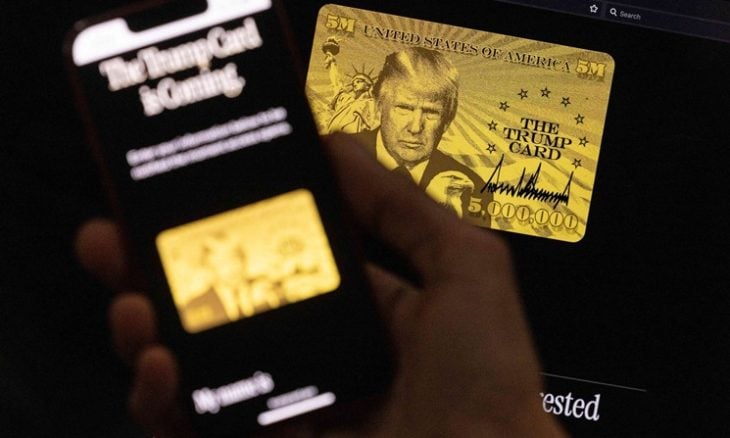 الإدارة الأمريكية تطلق تأشيرة “بطاقة ترامب الذهبية” للأثرياء الأجانب مقابل مليون دولار